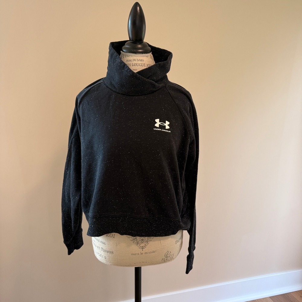 Under Armour Women's‎ Black/White Speckled Cropped Wrap neck Sweatshirt Size M